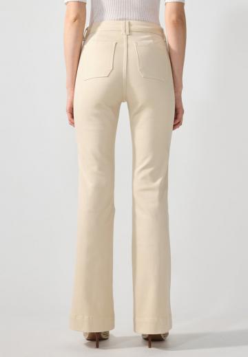 Клешеные джинсы