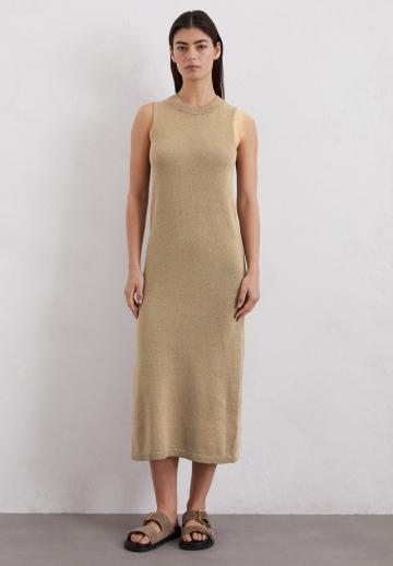 Вязаное платье