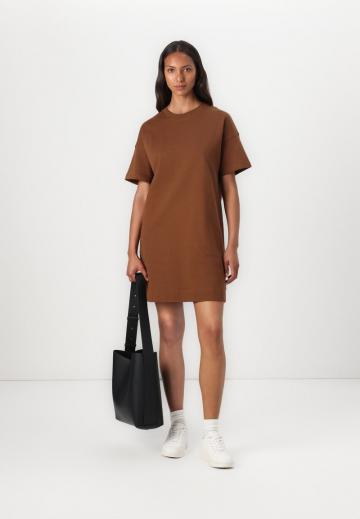 Короткое платье