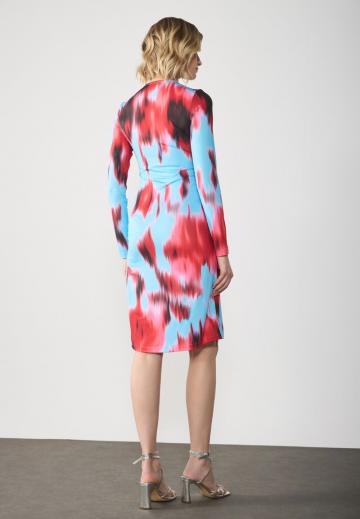 Короткое платье