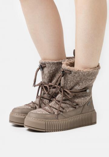 Ботинки на шнуровке