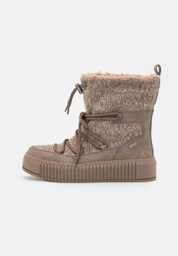 Ботинки на шнуровке