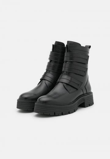 Полусапожки на платформе