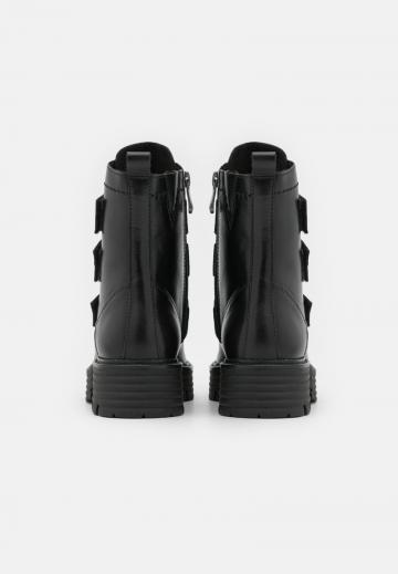 Полусапожки на платформе