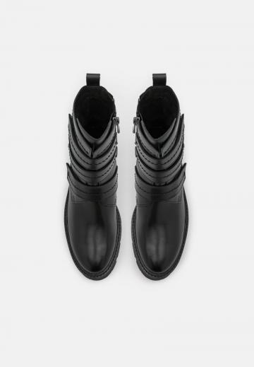 Полусапожки на платформе