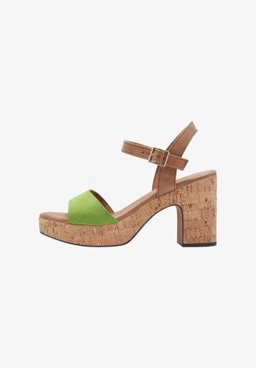 Босоножки на платформе