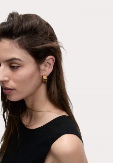 Блузка без рукавов