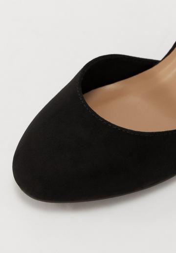 Туфли с ремешком