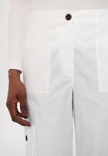 Брюки с накладными карманами