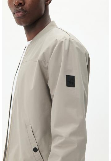 Куртка бомбер