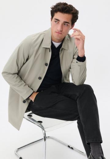 Короткое пальто