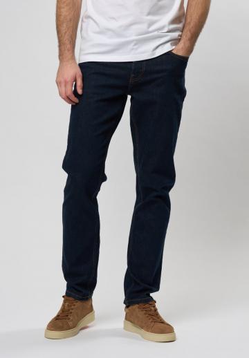 Узкие джинсы