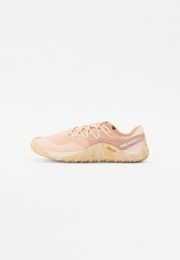 Беговые кроссовки