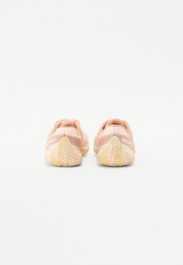 Беговые кроссовки