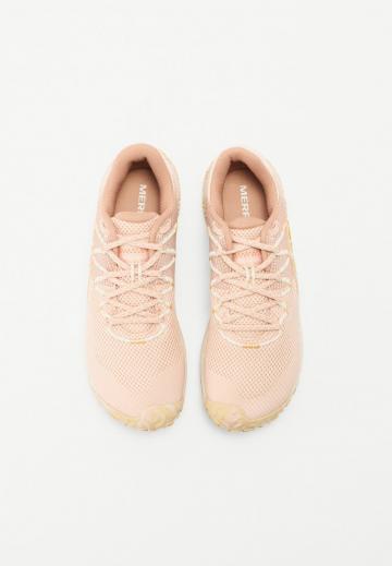 Беговые кроссовки