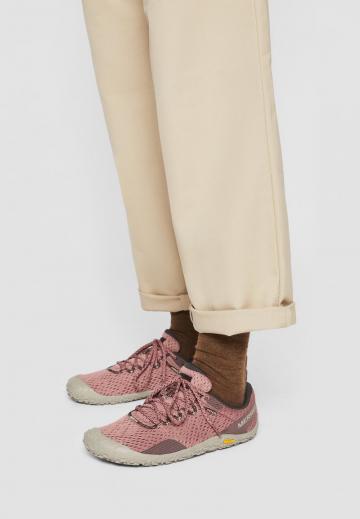 Беговые кроссовки