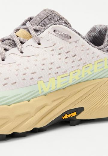 Беговые кроссовки