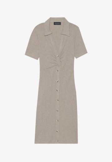 Вязаное платье