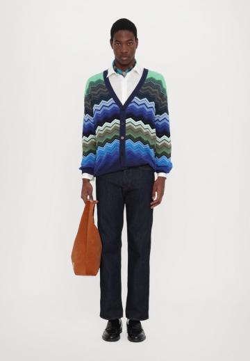 Вязаная кофта