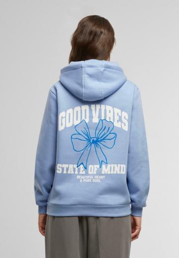 Пуловер с капюшоном