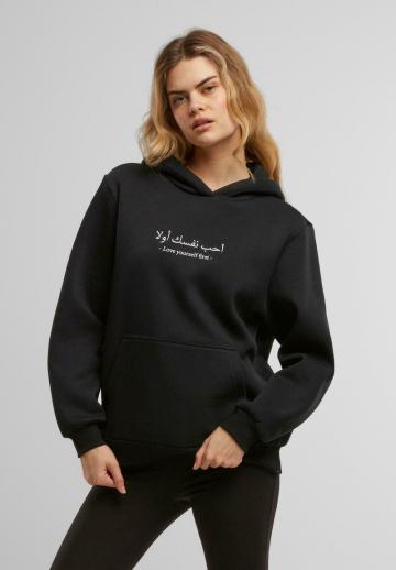 Пуловер с капюшоном