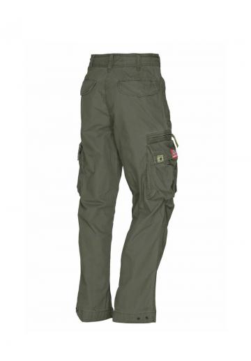 Брюки с накладными карманами