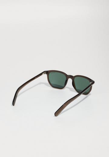 Солнечные очки