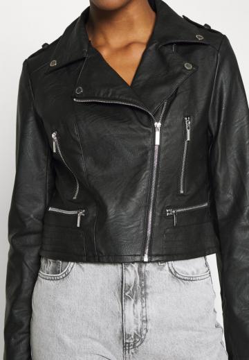 Короткий блейзер