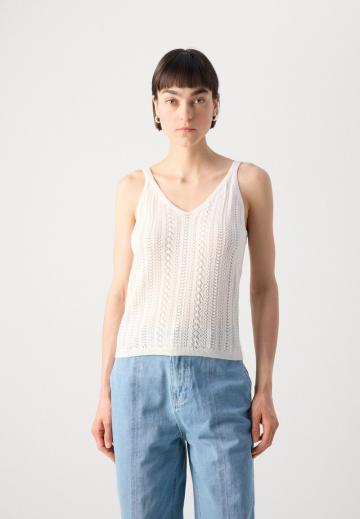 Топ на бретельках