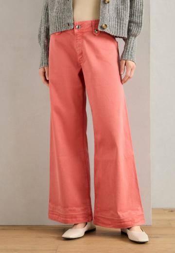 Клешеные джинсы