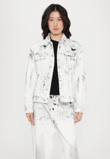 Джинсы бойфренда