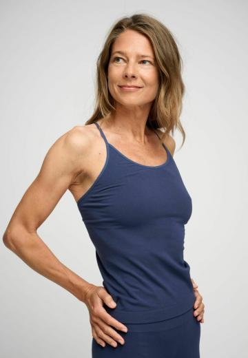 Топ на бретельках