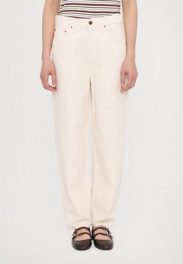 Джинсы бойфренда