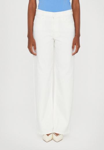 Джинсы бойфренда