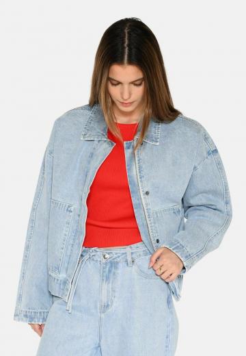 Джинсовая куртка