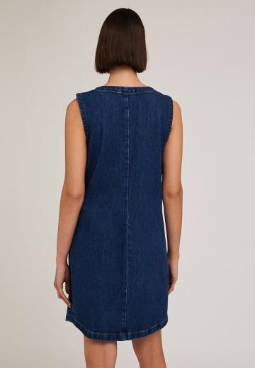 Джинсовая жилетка