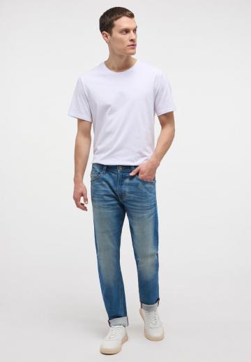 Узкие джинсы