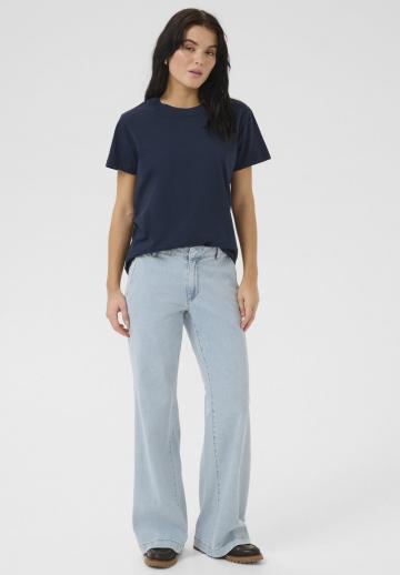 Клешеные джинсы