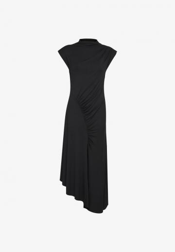 Вязаное платье