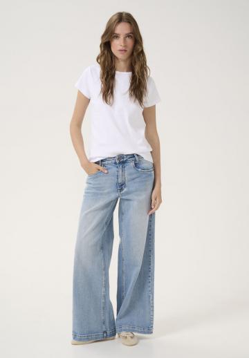 Клешеные джинсы