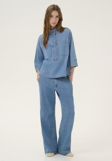 Джинсовая жилетка