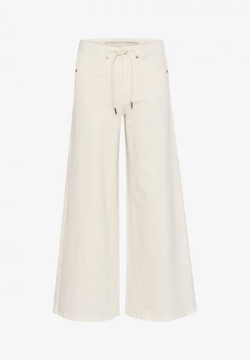 Клешеные джинсы