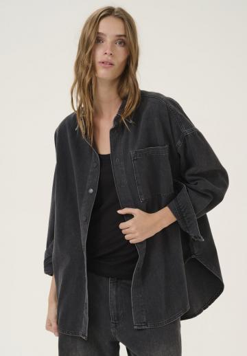 Короткое пальто