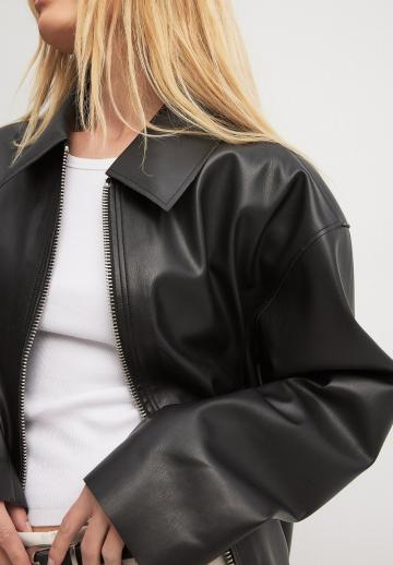 Кожаная куртка
