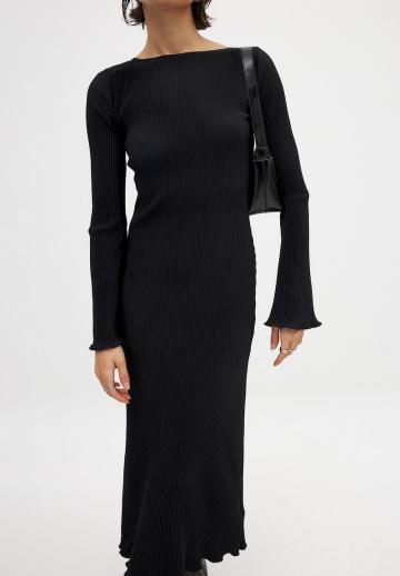 Платье футляр