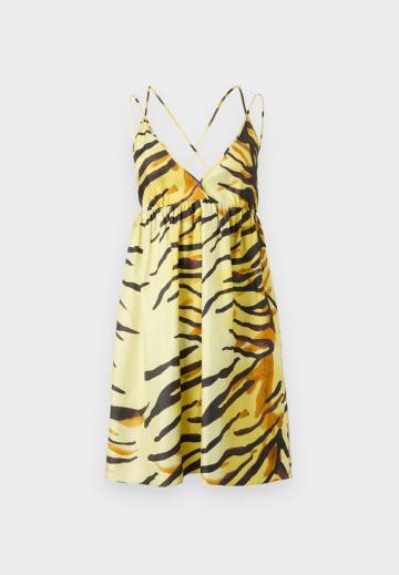 Летнее платье