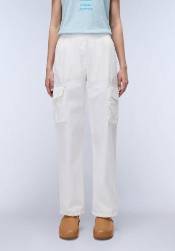 Брюки с накладными карманами