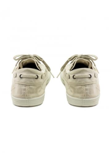 Ботинки на шнуровке