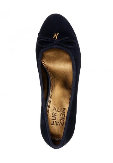 Туфли с высоким носом