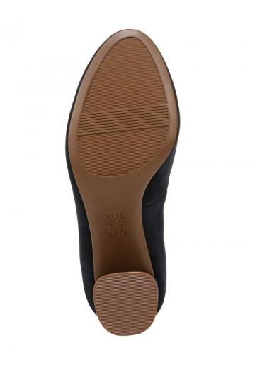 Туфли с высоким носом